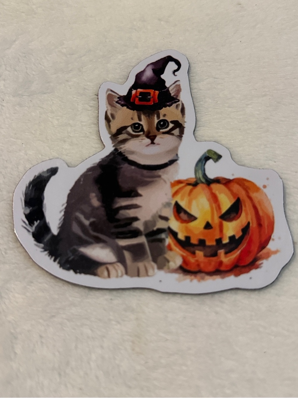 💜 MAGNETIC Sticker Gray Tabby Cat next to Jack-o’-Lantern